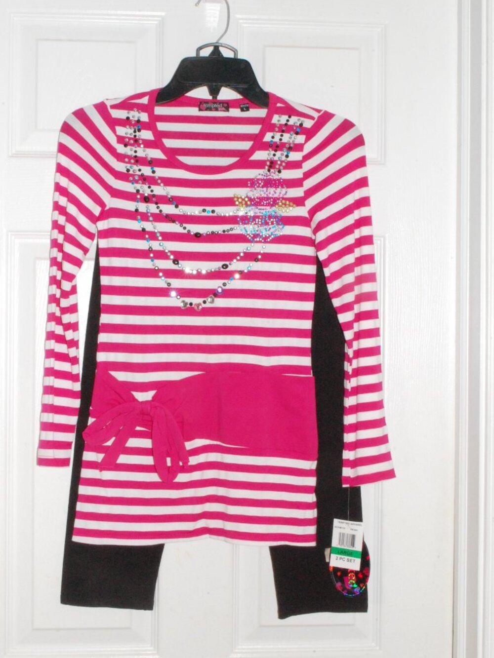 Tempted Apparel 2 piece Large Long Sleeve top with leggings